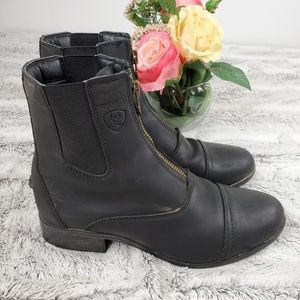 Women's Ariat boots sz 9